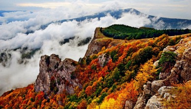 Holidays in the Crimea in autumn: variety and colorful
